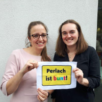 Lena Odell (Stadtratskandidatin) und Helena Schwinghammer (Vorsitzende SPD Perlach-Waldperlach)